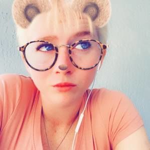 Meet your Posher, Kaitlyn